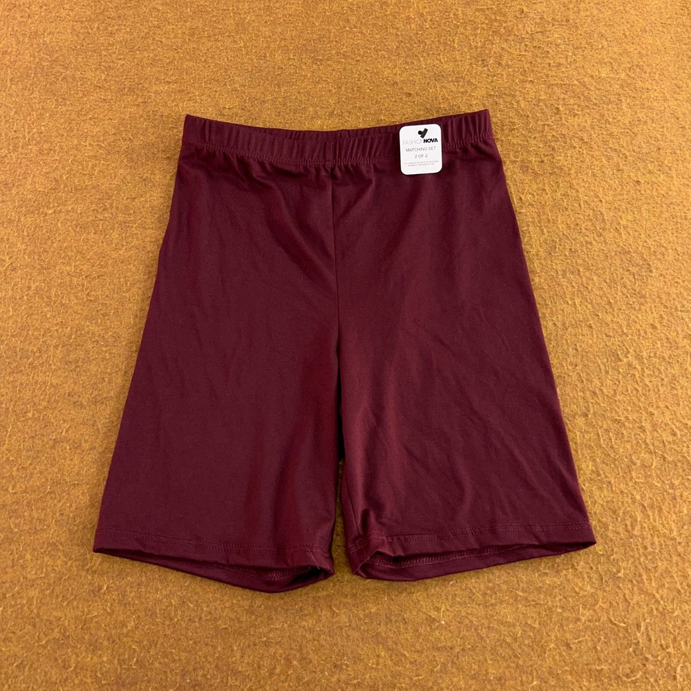 Fashion Nova Womens Small Burgundy High Waisted Biker Shorts NWT